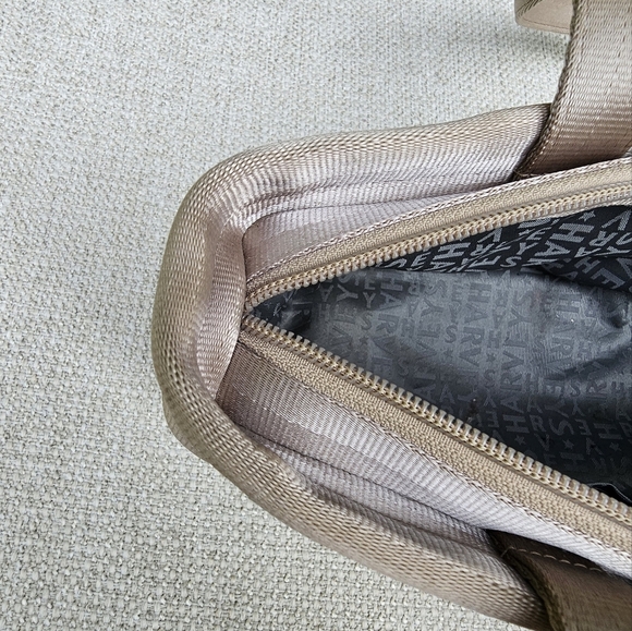 Harveys Tan Cream Color Seatbelt Bag Medium Size - Picture 8 of 10